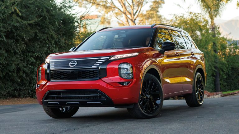 2026 Nissan Rogue Plug in Hybrid 11 18 copy