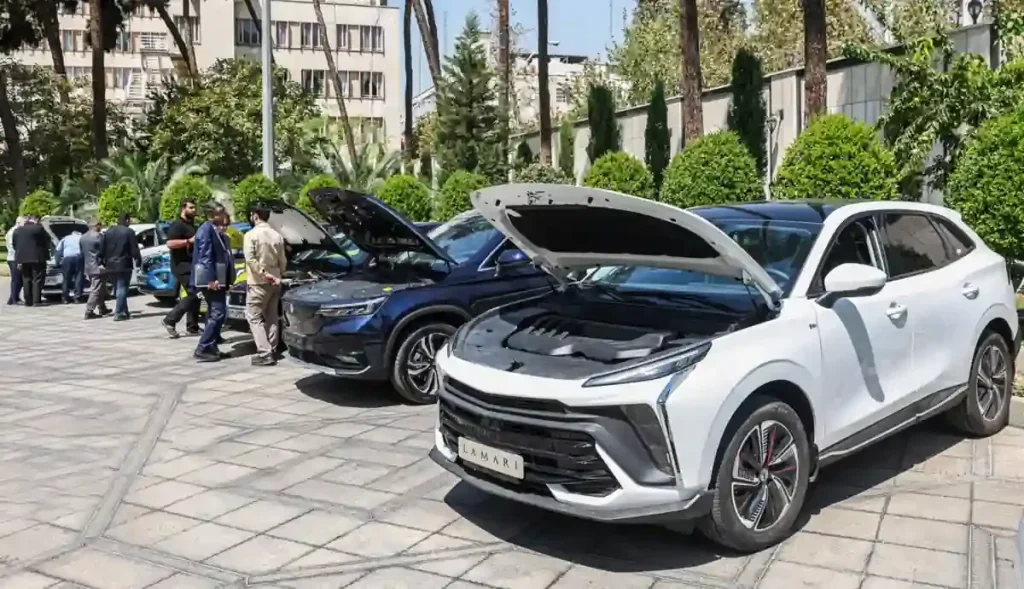 خودروی برقی ak13944 1200x800 ak44606 1200x800 1