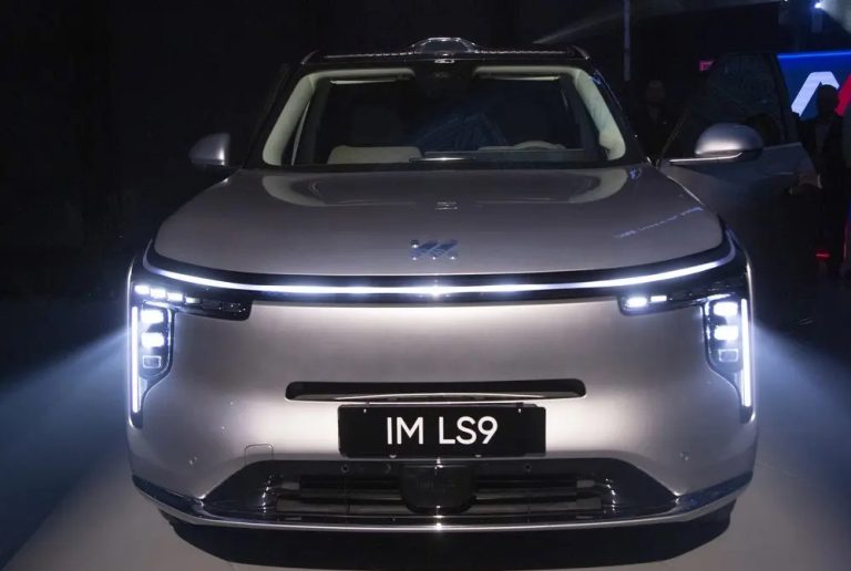 رونمایی از خودرو IM LS9